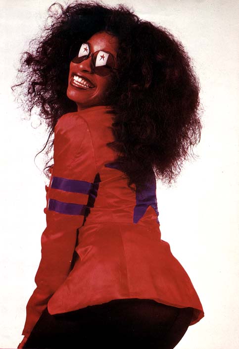 Chaka posing with Stars In Her Eyes!! Picture donated by 'Chakaholic Jimmy'!